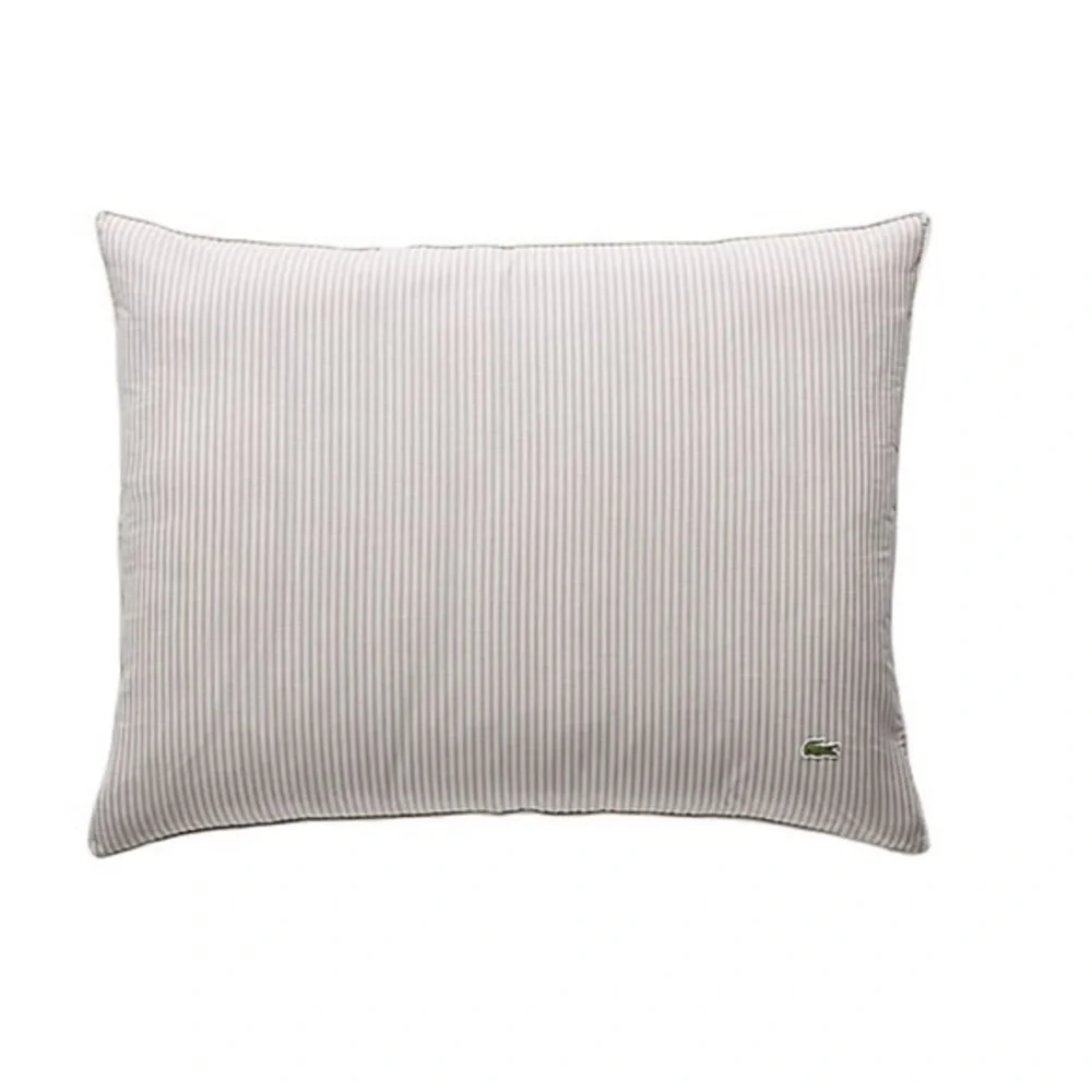 Lacoste give your